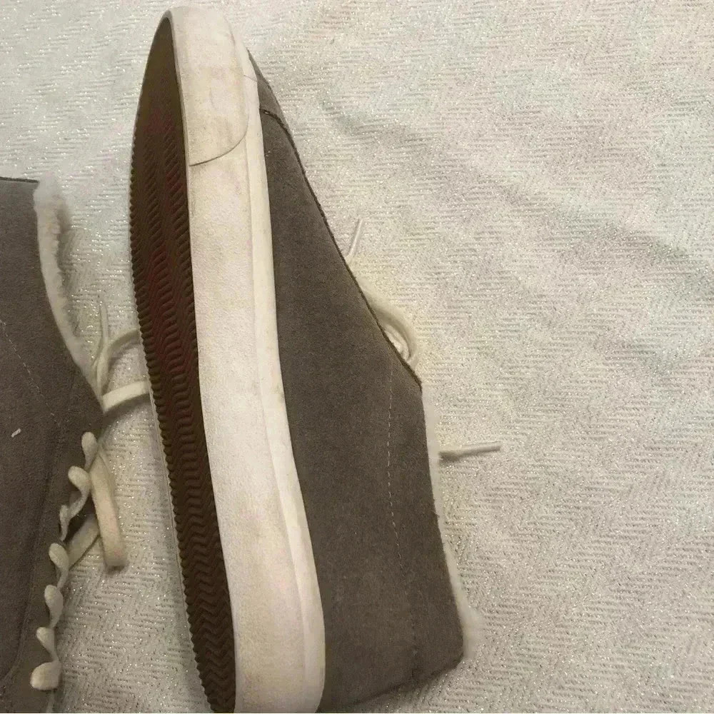 Lucky Brand faux fur lined sneakers. Size 8.5 - Picture 3 of 6